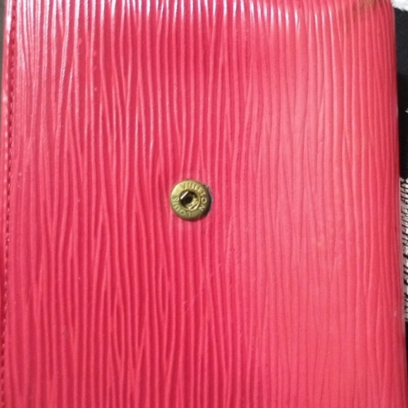 Louis Vuitton Red Epi Leather Wallet - Picture 16 of 16